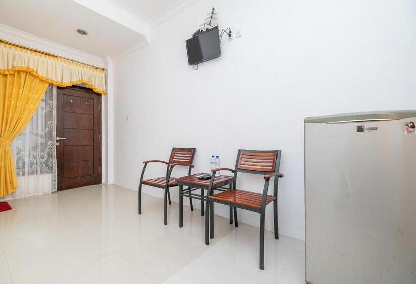 Номер Стандарт, Reddoorz At Gunungsari Surabaya 2