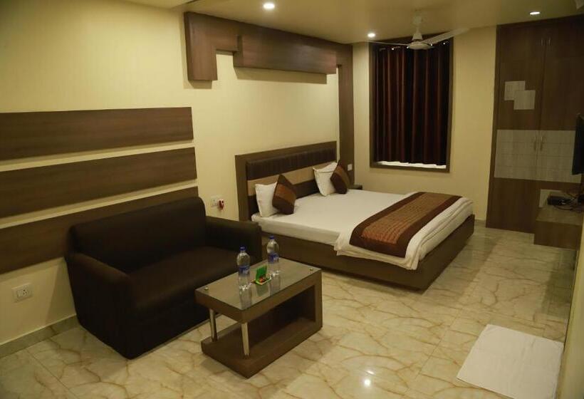 חדר דלוקס, Sukhdeo Palace