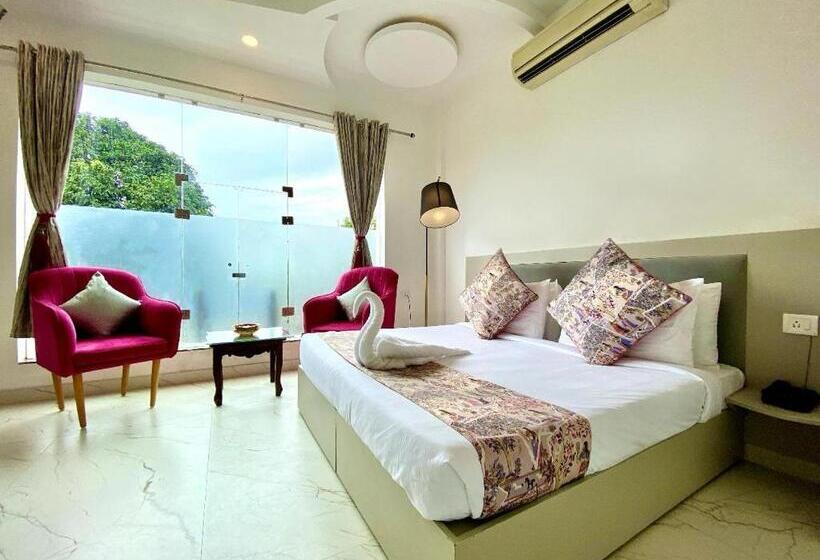 高级大房间, The Neeraj River Forest Resort Ayurvedic Wellness Center