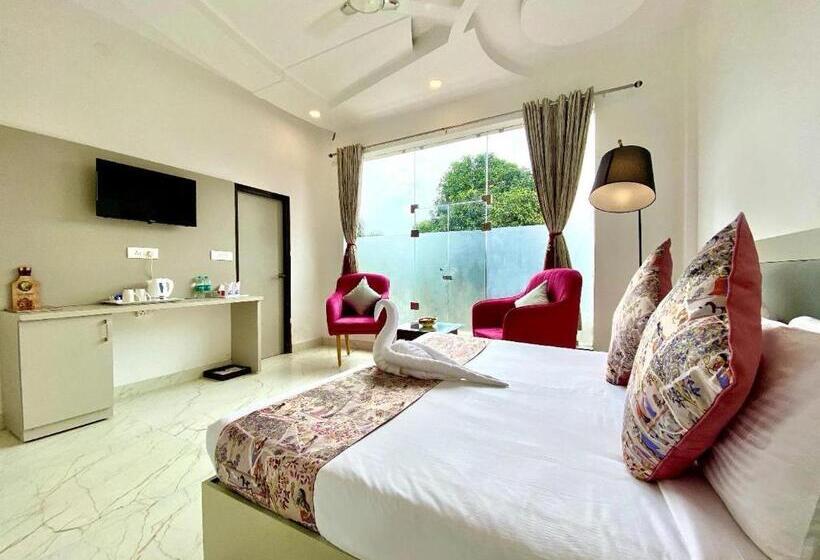 اتاق سوپریور, The Neeraj River Forest Resort Ayurvedic Wellness Center