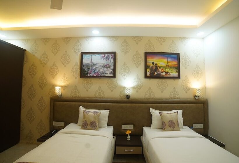 חדר דלוקס, The Sheesham Tree