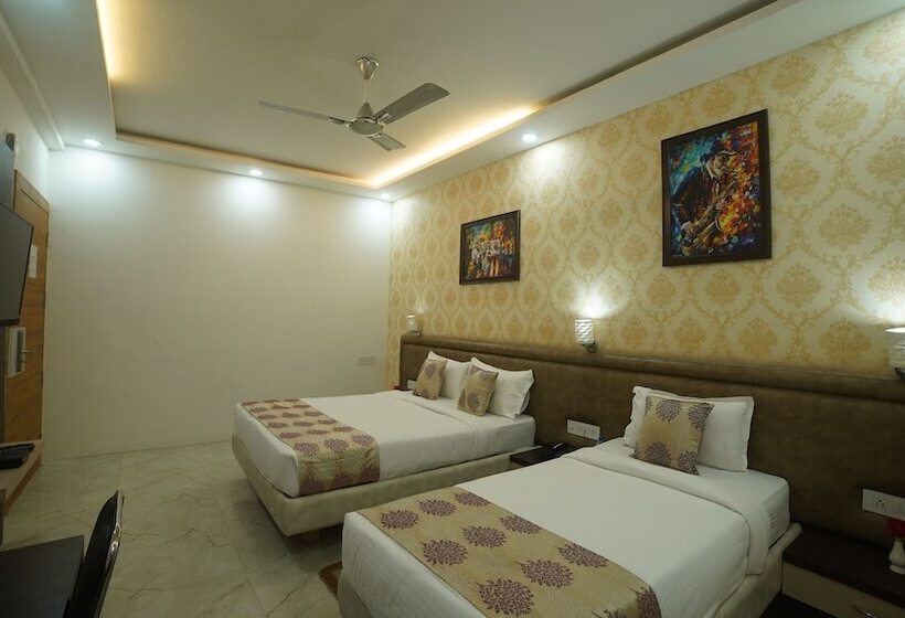 חדר דלוקס, The Sheesham Tree