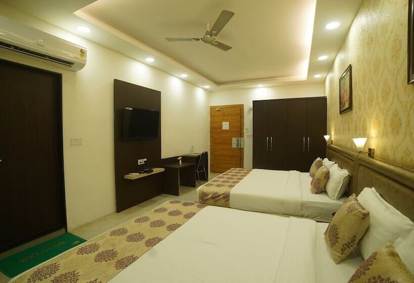 חדר דלוקס, The Sheesham Tree