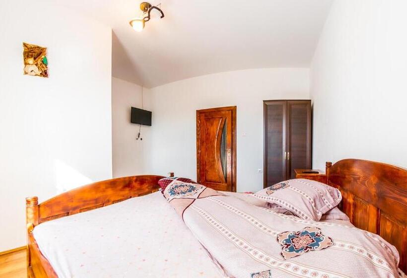 スタンダードルーム, Pensiunea Day & Deny