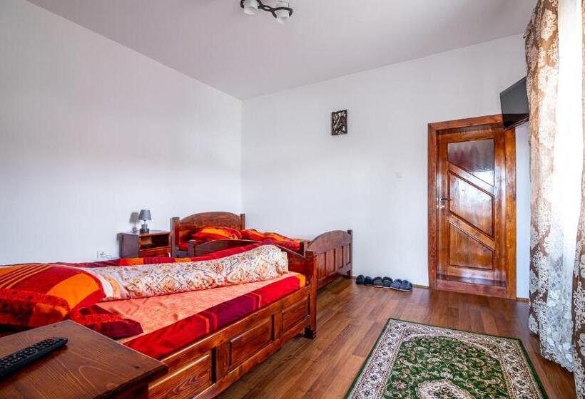 スタンダード４人部屋, Pensiunea Day & Deny