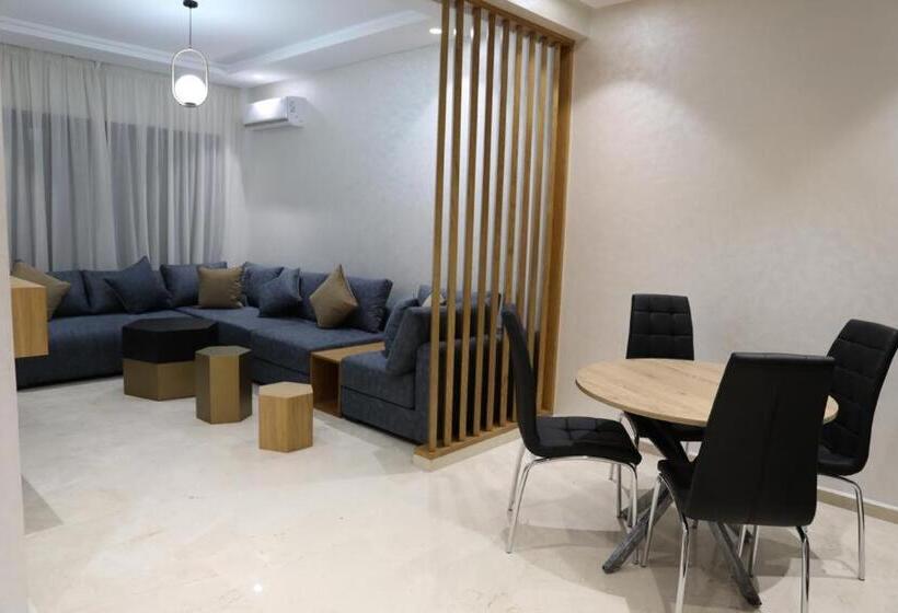 豪华工作室, Quiet