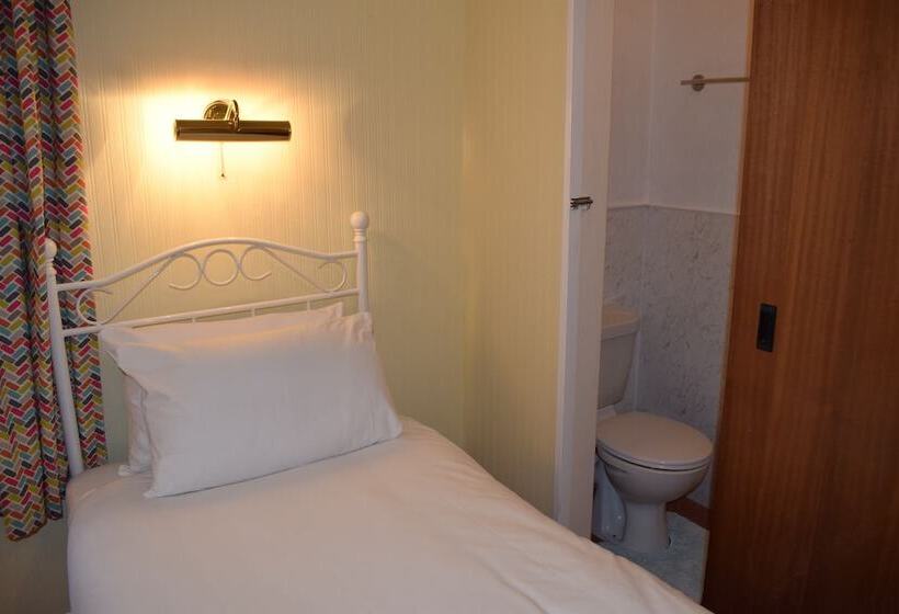 חדר קומפורט לשלושה, Penn House