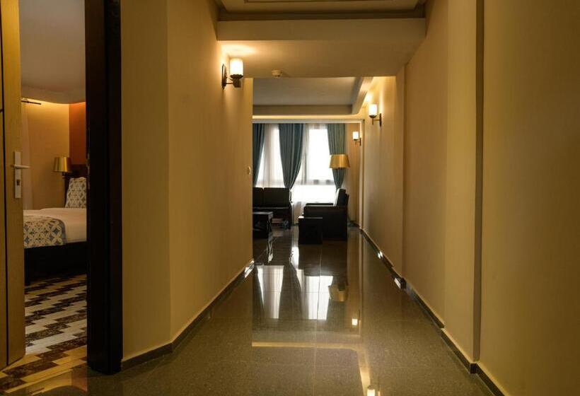 سوییت خانوادگی, Best Western Plus Soaho Douala Airport