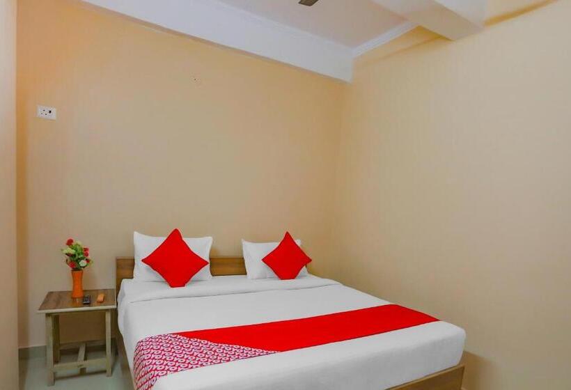 חדר קלאסי לשלושה, Flagship The Siddhartha