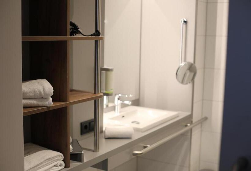 スタンダードルーム, Includio