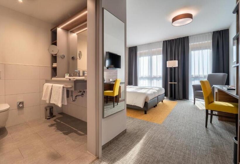 スタンダードルーム, Includio