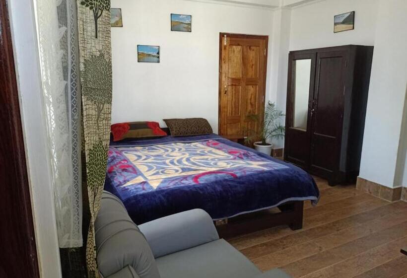 اتاق استاندارد با بالکن, Manna Inspira