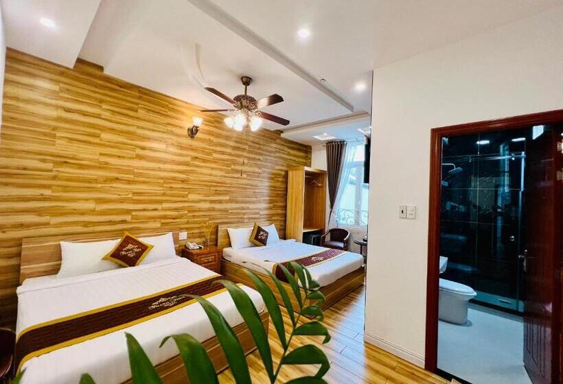 Habitación Cuádruple Estándar, Thanh Thủy