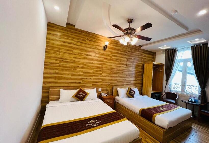 اتاق استاندارد چهار تخته, Thanh Thủy