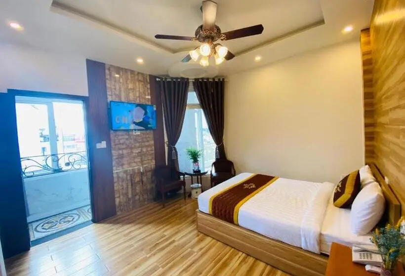 اتاق سوپریور, Thanh Thủy
