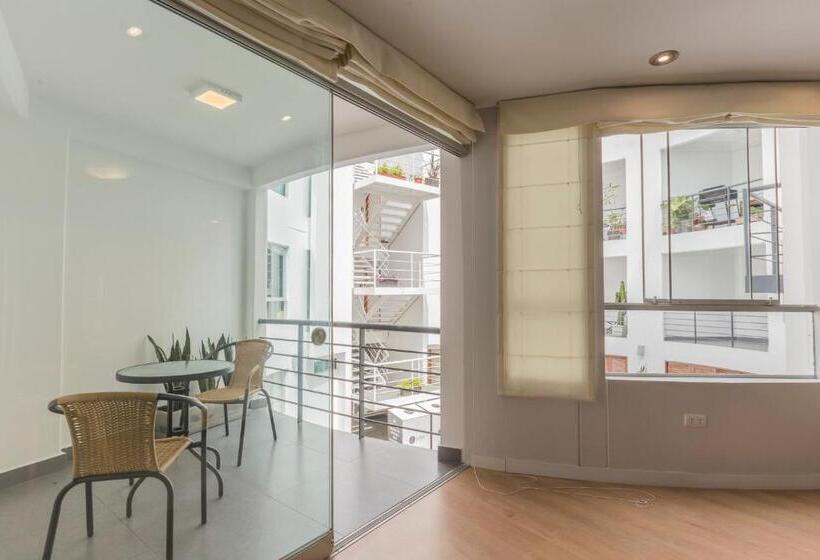 带1个卧室的带阳台的公寓, Nomad By Wynwood House