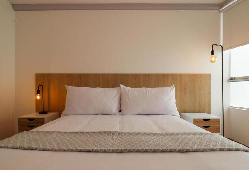 豪华三人间, Nomad By Wynwood House