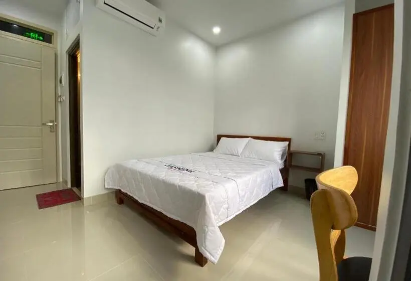 Quarto Deluxe com Sacada, Jasmine Mini
