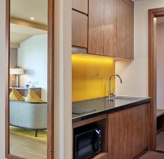 سوییت اجرایی, Kobi Onsen Resort Hue, Affiliated By Melia