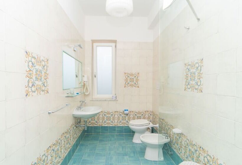 Номер Стандарт, America