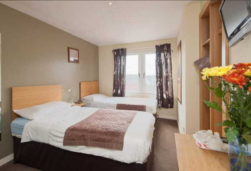 اتاق استاندارد سه نفره, Boreland Lodge
