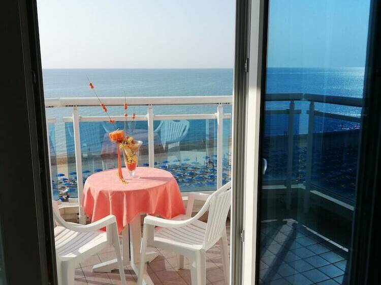 Triple Room Sea View, Caravelle&minicaravelle
