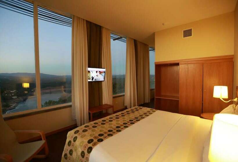 可观景的小型套房, Da Montanha