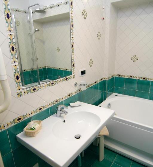 חדר סופריור, Due Torri