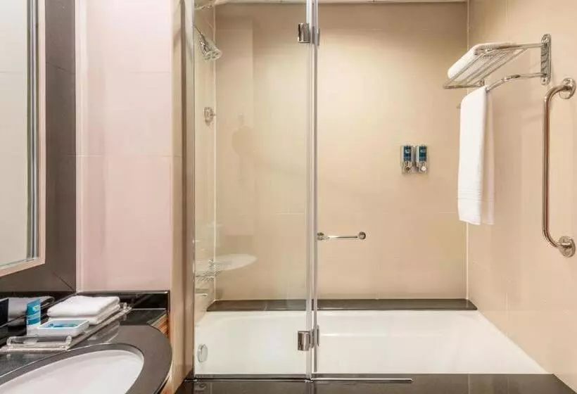 استودیو استاندارد با تخت کینگ, Four Points By Sheraton Bur Dubai