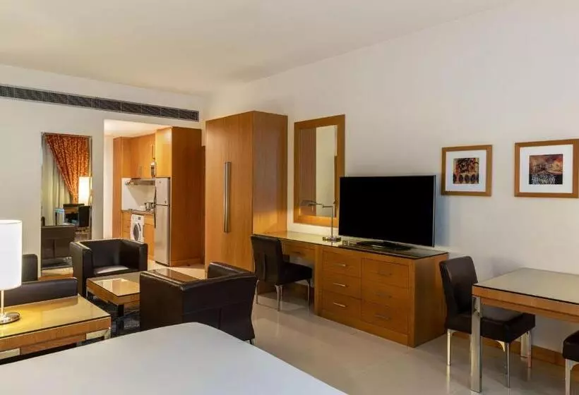 استودیو استاندارد با تخت کینگ, Four Points By Sheraton Bur Dubai