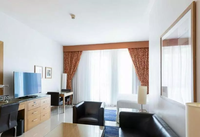 استودیو استاندارد با تخت کینگ, Four Points By Sheraton Bur Dubai