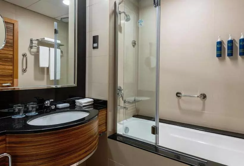 استودیو استاندارد با تخت کینگ, Four Points By Sheraton Bur Dubai