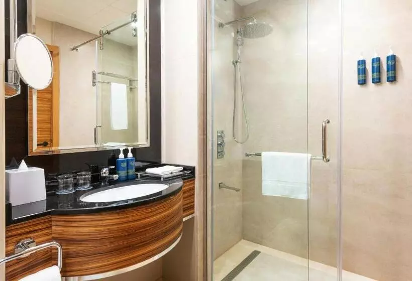 سوئیت با تخت بزرگ, Four Points By Sheraton Bur Dubai