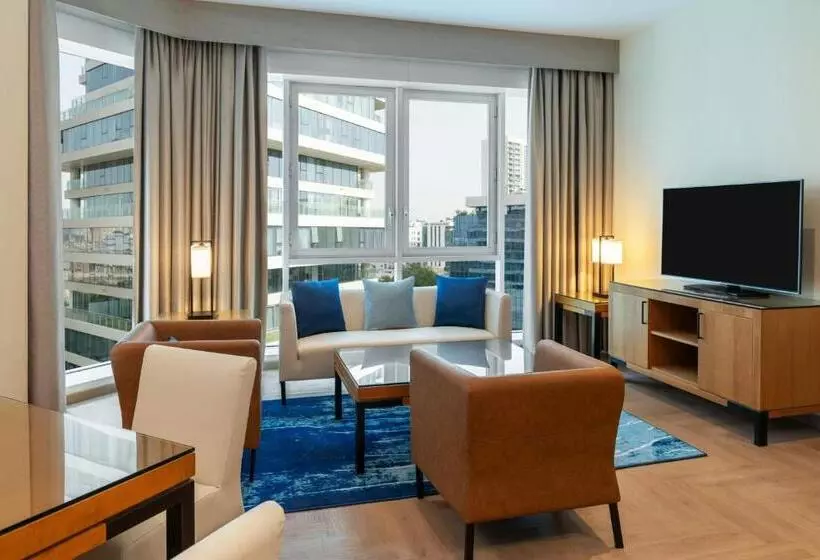 سوئیت با تخت بزرگ, Four Points By Sheraton Bur Dubai