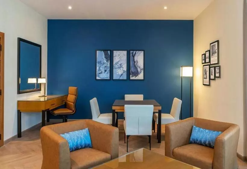 سوئیت با تخت بزرگ, Four Points By Sheraton Bur Dubai