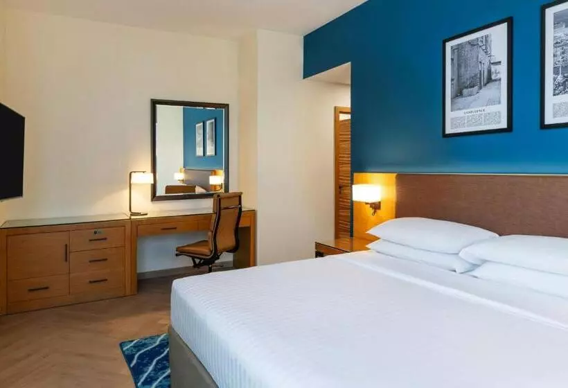 سوئیت با تخت بزرگ, Four Points By Sheraton Bur Dubai