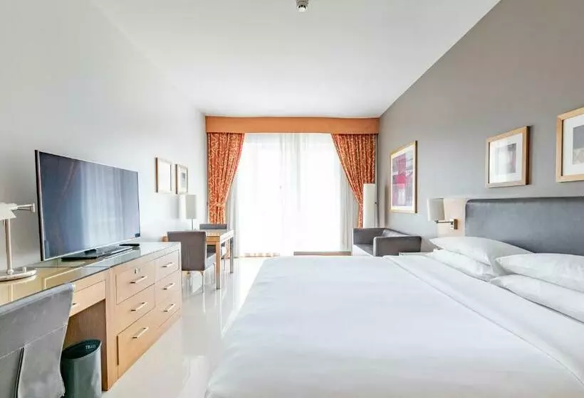 اتاق کلاسیک با تخت دونفره, Four Points By Sheraton Bur Dubai