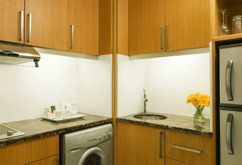 سوئیت اجرایی با تخت کینگ, Four Points By Sheraton Bur Dubai