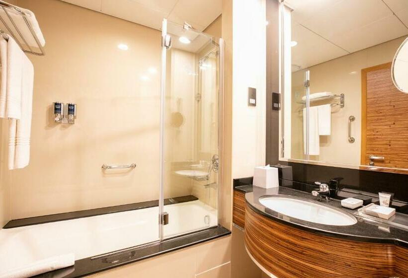 سوئیت اجرایی با تخت کینگ, Four Points By Sheraton Bur Dubai