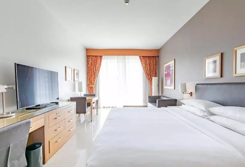اتاق کلاسیک با تخت دونفره, Four Points By Sheraton Bur Dubai