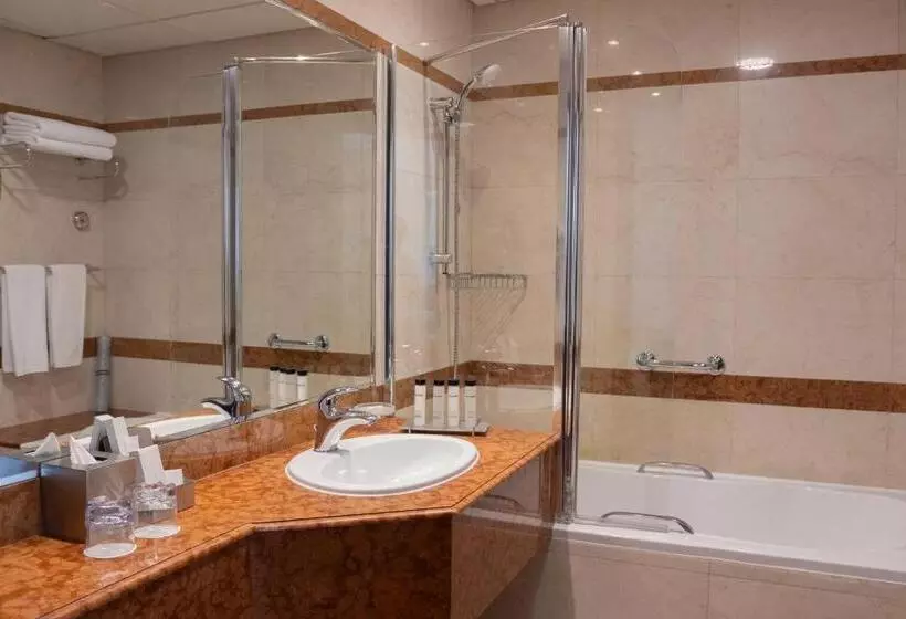 استودیوی استاندارد, Grand Millennium  Dubai