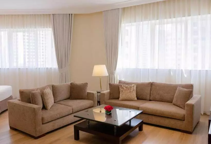 استودیوی استاندارد, Grand Millennium  Dubai