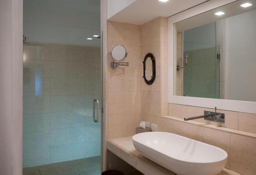 Люкс с Бассейном, La Peschiera