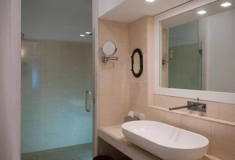 Suite with Pool, La Peschiera