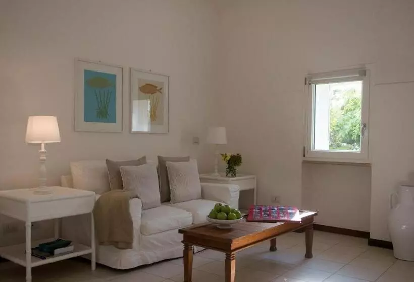 Suite with Pool, La Peschiera