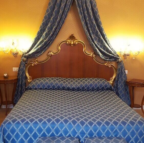 سوئیت جونیور با چشم‌انداز, Locanda Canal