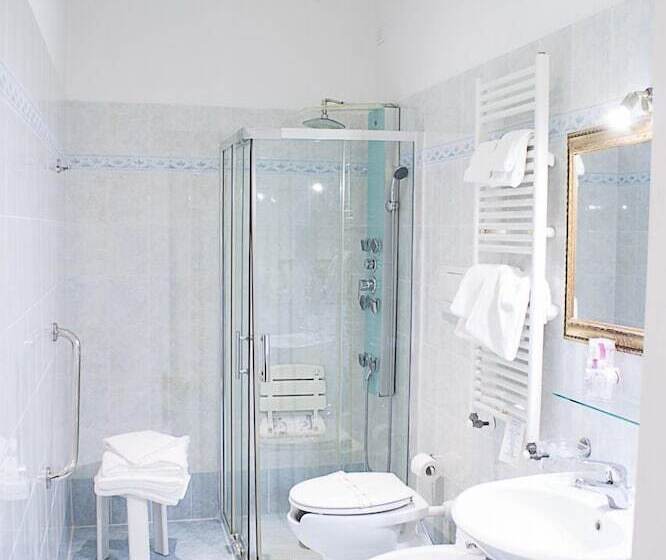 اتاق استاندارد چهار تخته, Locanda Canal