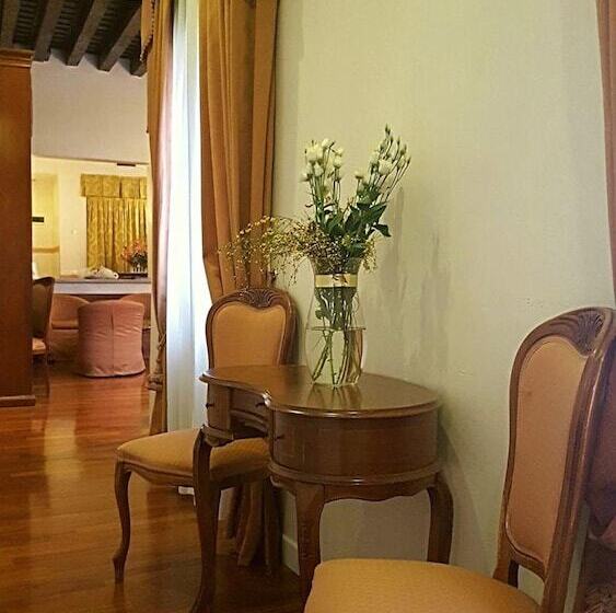 سوئیت جونیور با چشم‌انداز, Locanda Canal