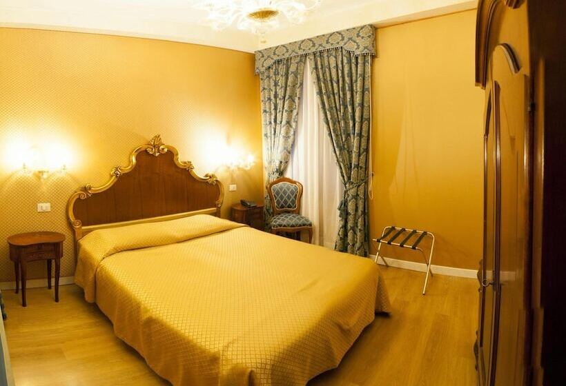 اتاق استاندارد چهار تخته, Locanda Canal