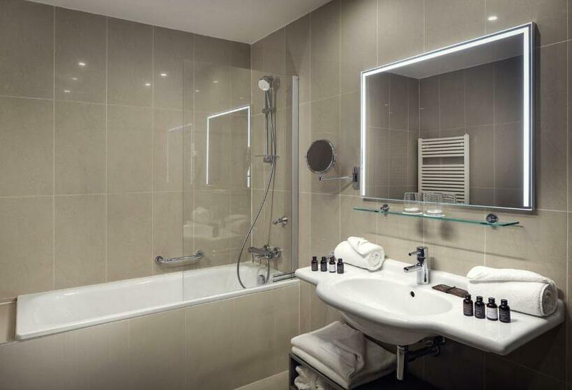 اتاق لوکس سه تخته, Michelangelo Grand